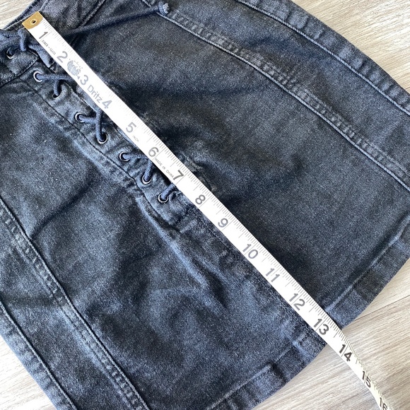 Urban Outfitters BDG Lace Up Mini Skirt Size XS - Picture 7 of 7